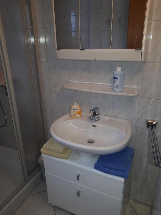 Utarp Preisbewusste Ferienwohnung Fuer 2 Personen U. Kleinkind מראה חיצוני תמונה