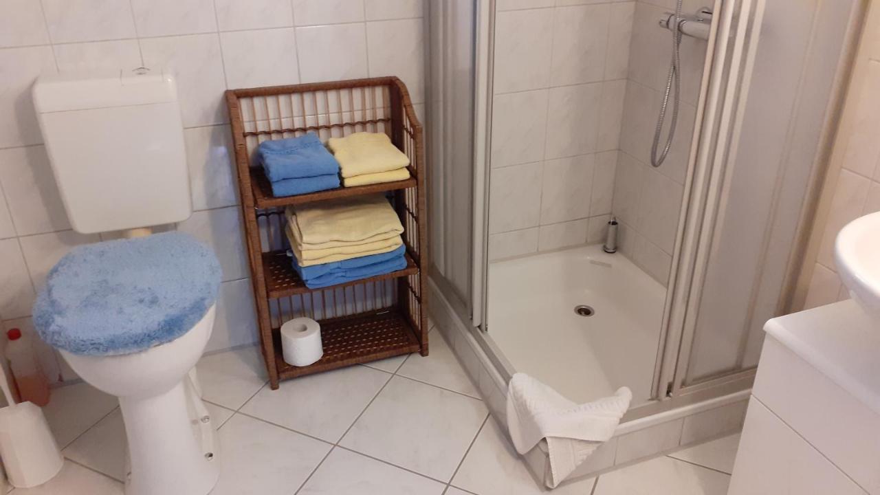 Utarp Preisbewusste Ferienwohnung Fuer 2 Personen U. Kleinkind מראה חיצוני תמונה